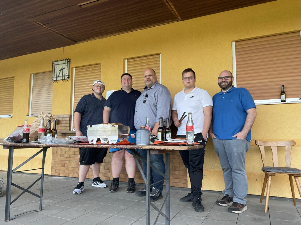 Von links nach rechts: David Spilke (Stellv. Abteilungsleiter), Mirko Bantle, Frank Spangenberg (Abteilungsleiter, Jonas Spangenberg, Simon Harasty